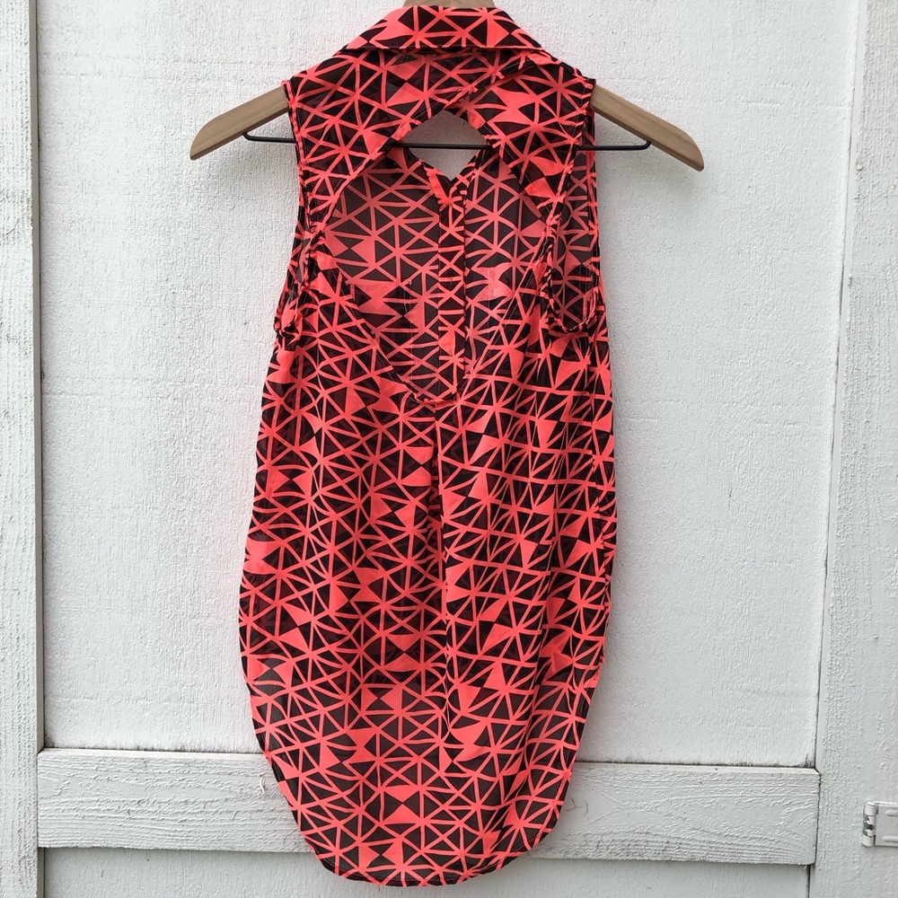 Triangle Tank Top - Picture 4 of 5